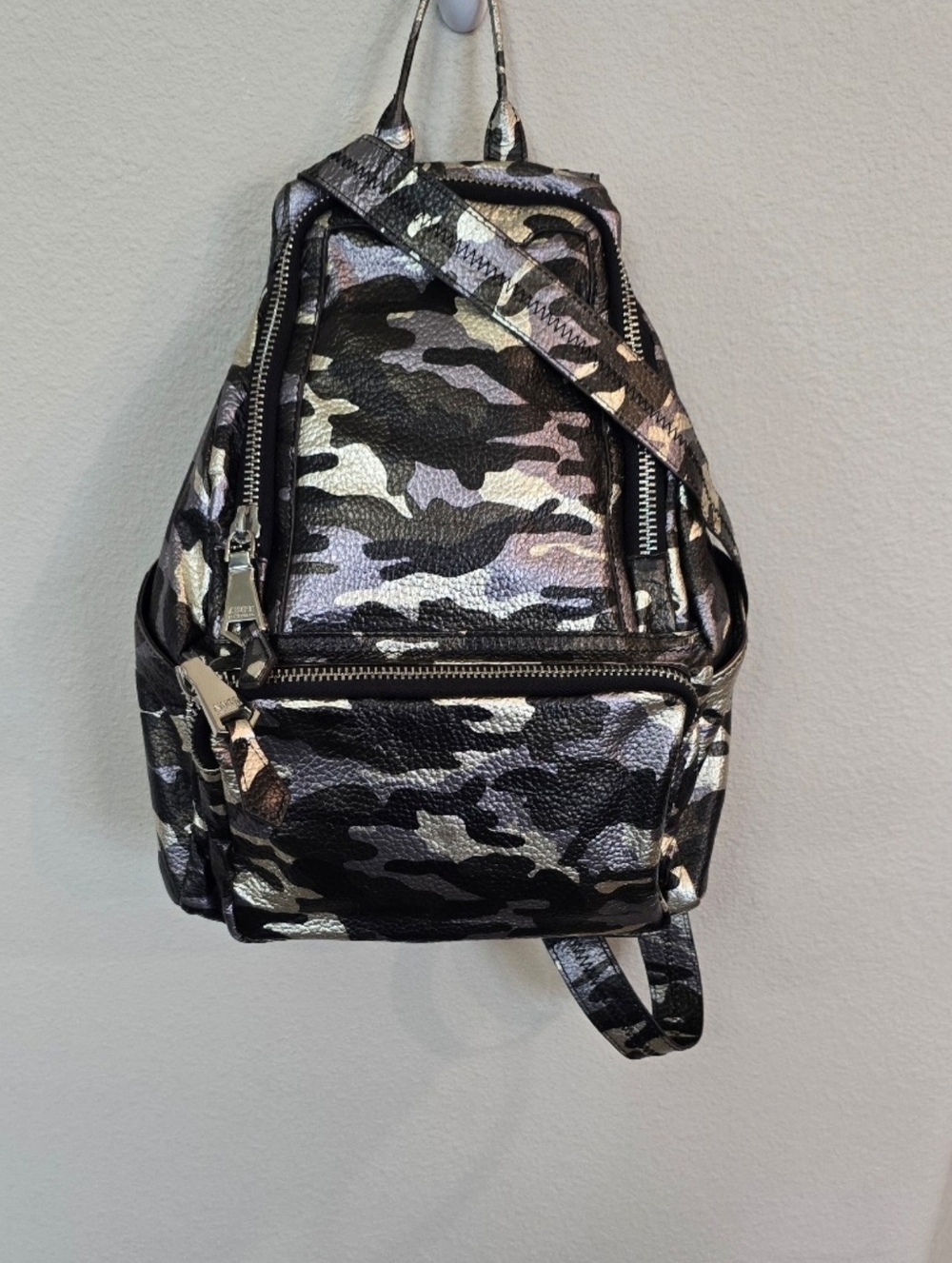 Aimee Kestenberg Becca Pebbeled Leather Metallic Camoflauge Backpack Womens - Picture 2 of 14